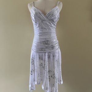 vintage 2000’s white party dress